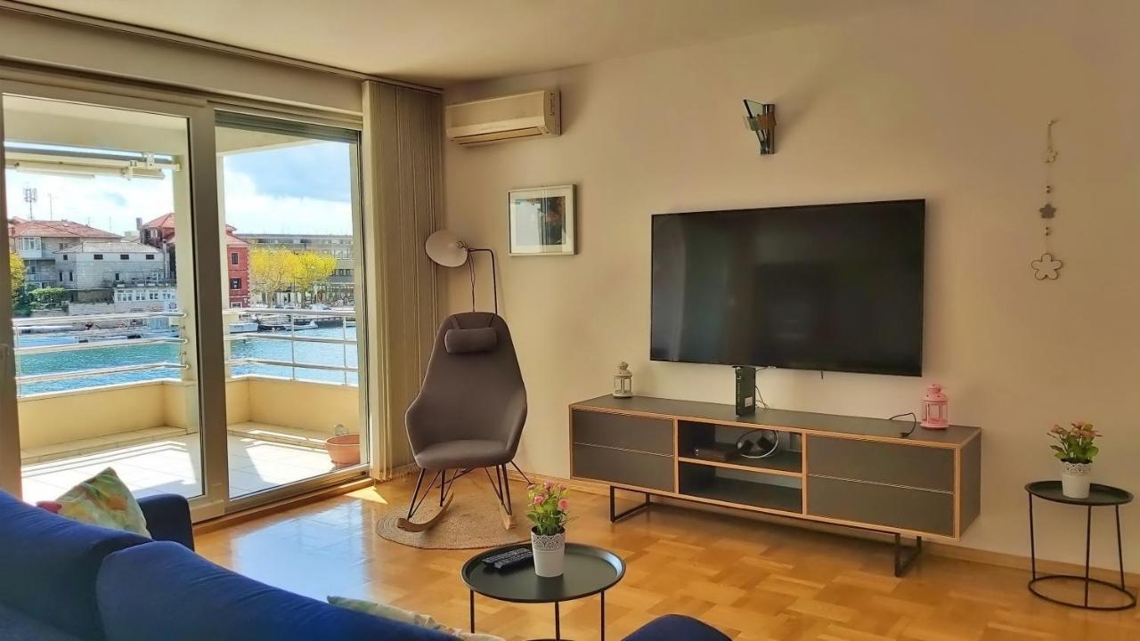 Apartmán Mitra Zonata Pink Omiš Exteriér fotografie